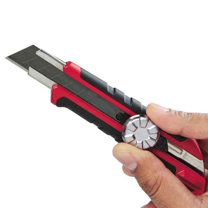 Milwaukee 18mm Pocket Snap Knife 48221961