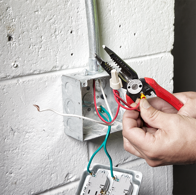 Milwaukee 7 in 1 Combination Plier 4932478554